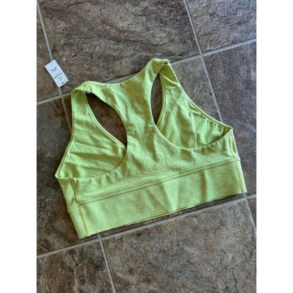 OFFLINE By Aerie The Hugger Racerback Sports Bra
Batalia Green Size Medium - Picture 9 of 10
